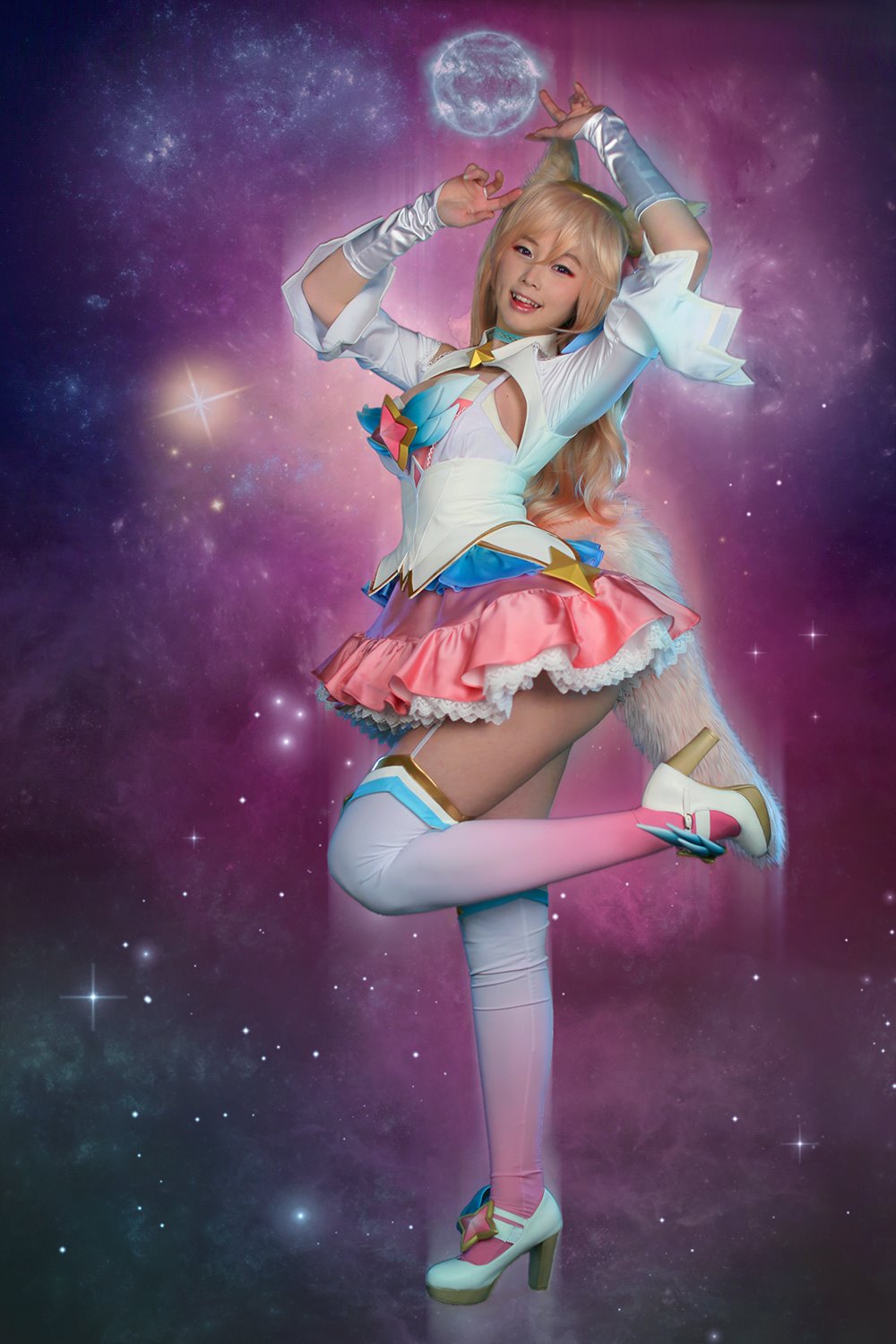 League of Legends Star Guardian Ahri cosplay Spiral Cats